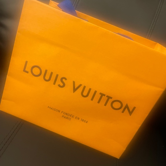 Louis Vuitton Belt - Picture 3 of 3
